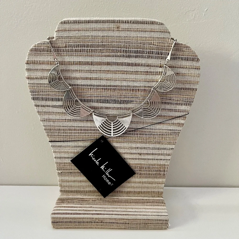 Set of 2 Nicole Miller Woven Necklace Holder Display Bust Beige & Brown Striped